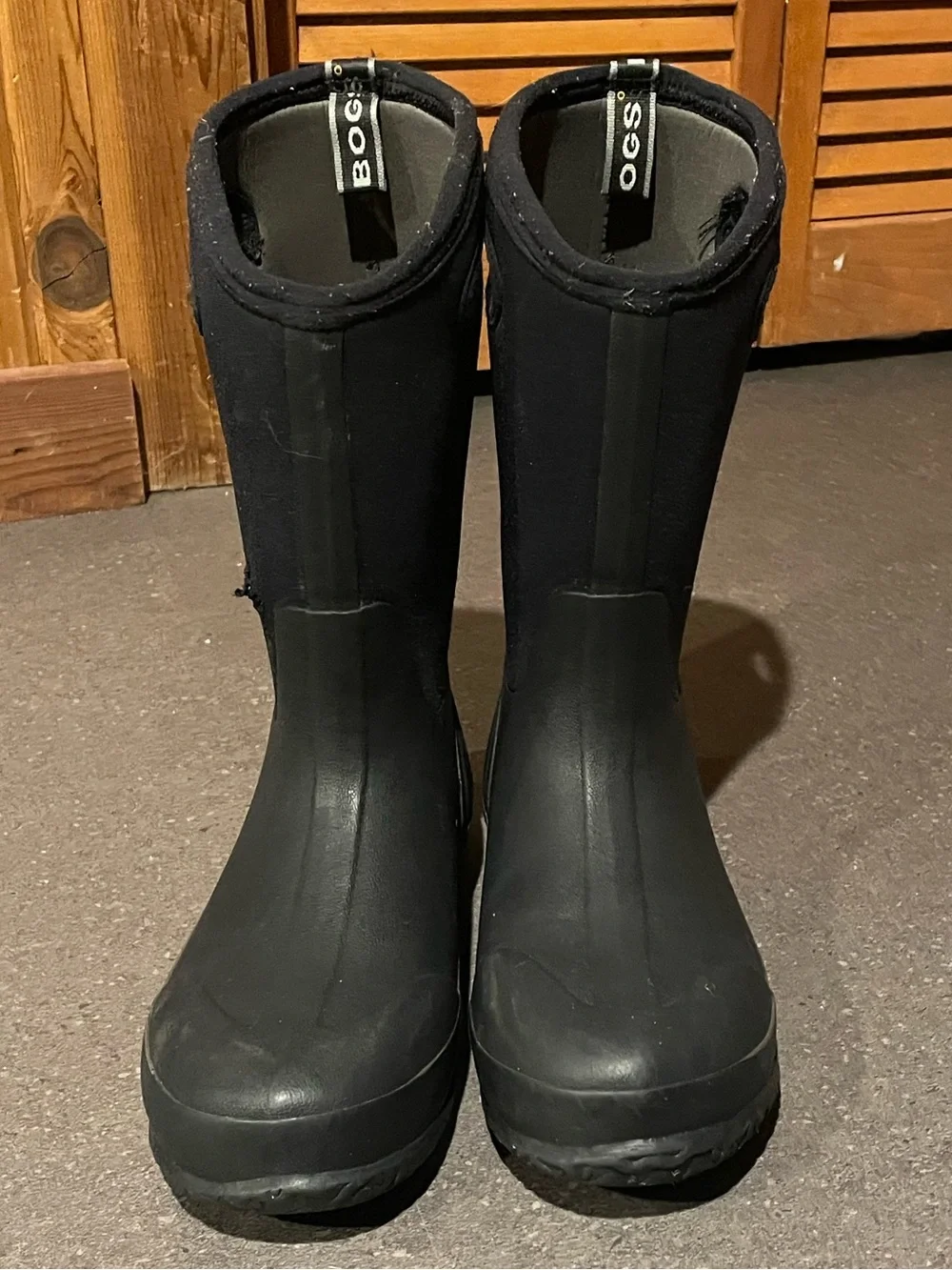 Bogs Classic High Handle Neoprene Boot, black, kids size 7